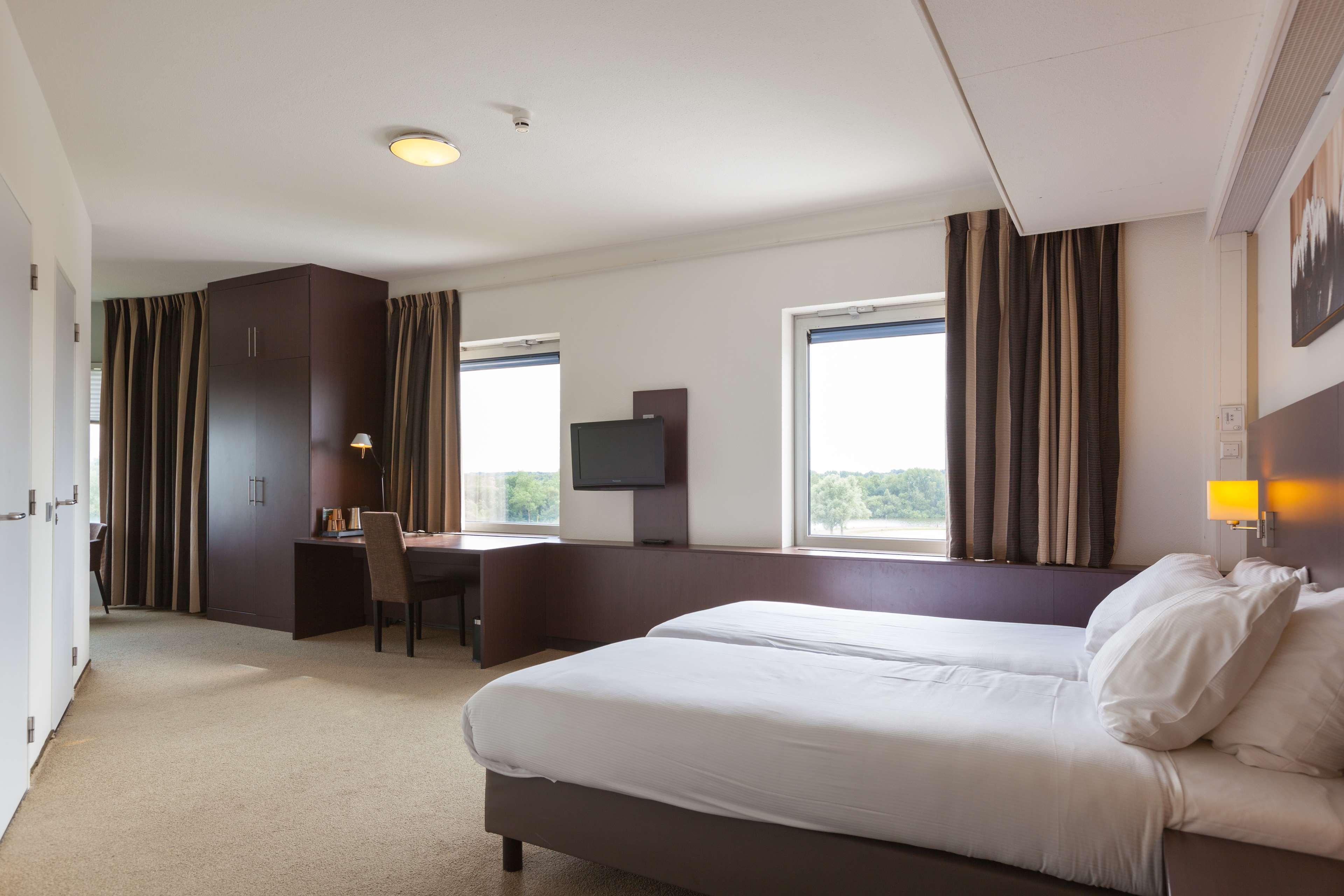 Best Western Plus Flatonia Inn Exteriér fotografie