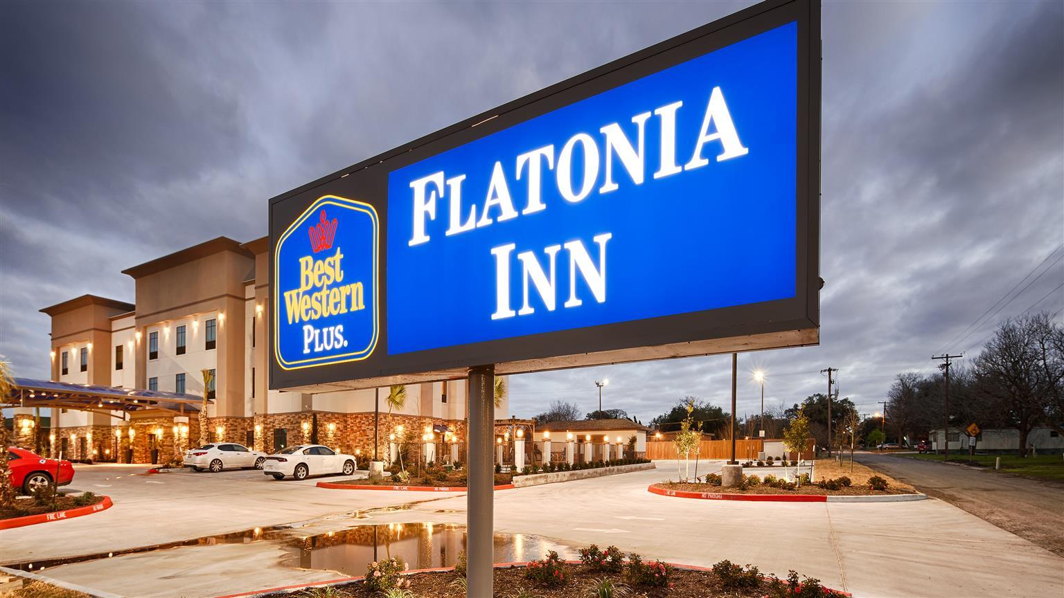 Best Western Plus Flatonia Inn Exteriér fotografie